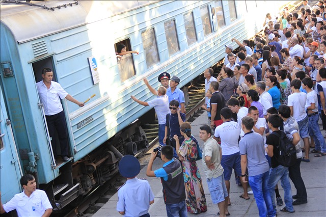 1537641356721461.jpg c74d97b01eae257e44aa9d5bade97baf-1.jpg