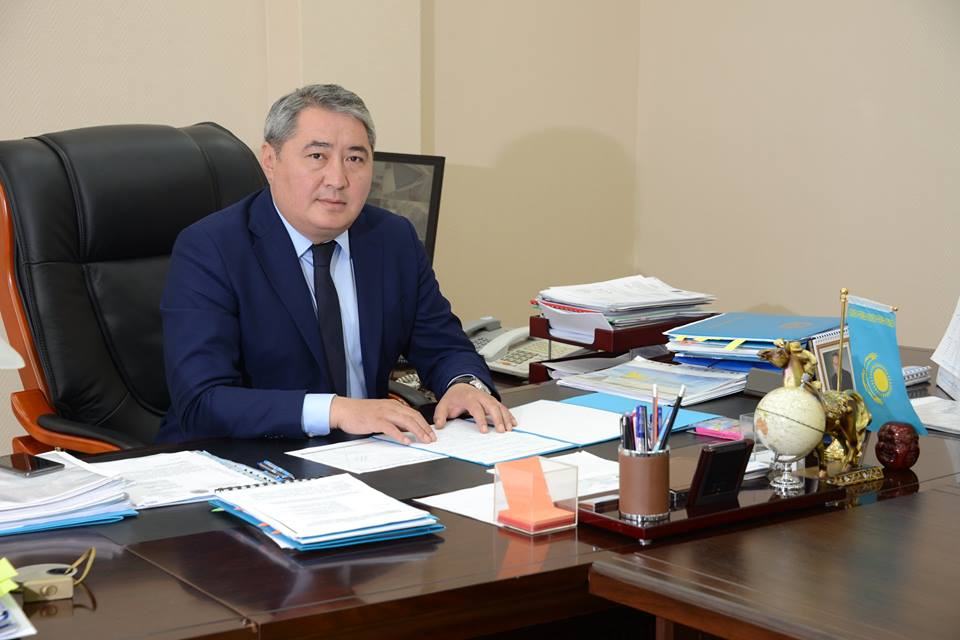 1539768725767806.jpg фото акима Кайнарбекова Т.К..jpg