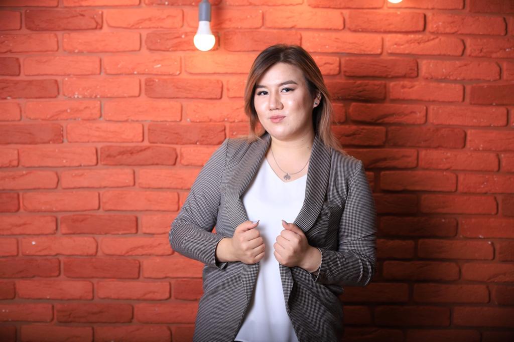 Shanna McCullough порносын қараңыз