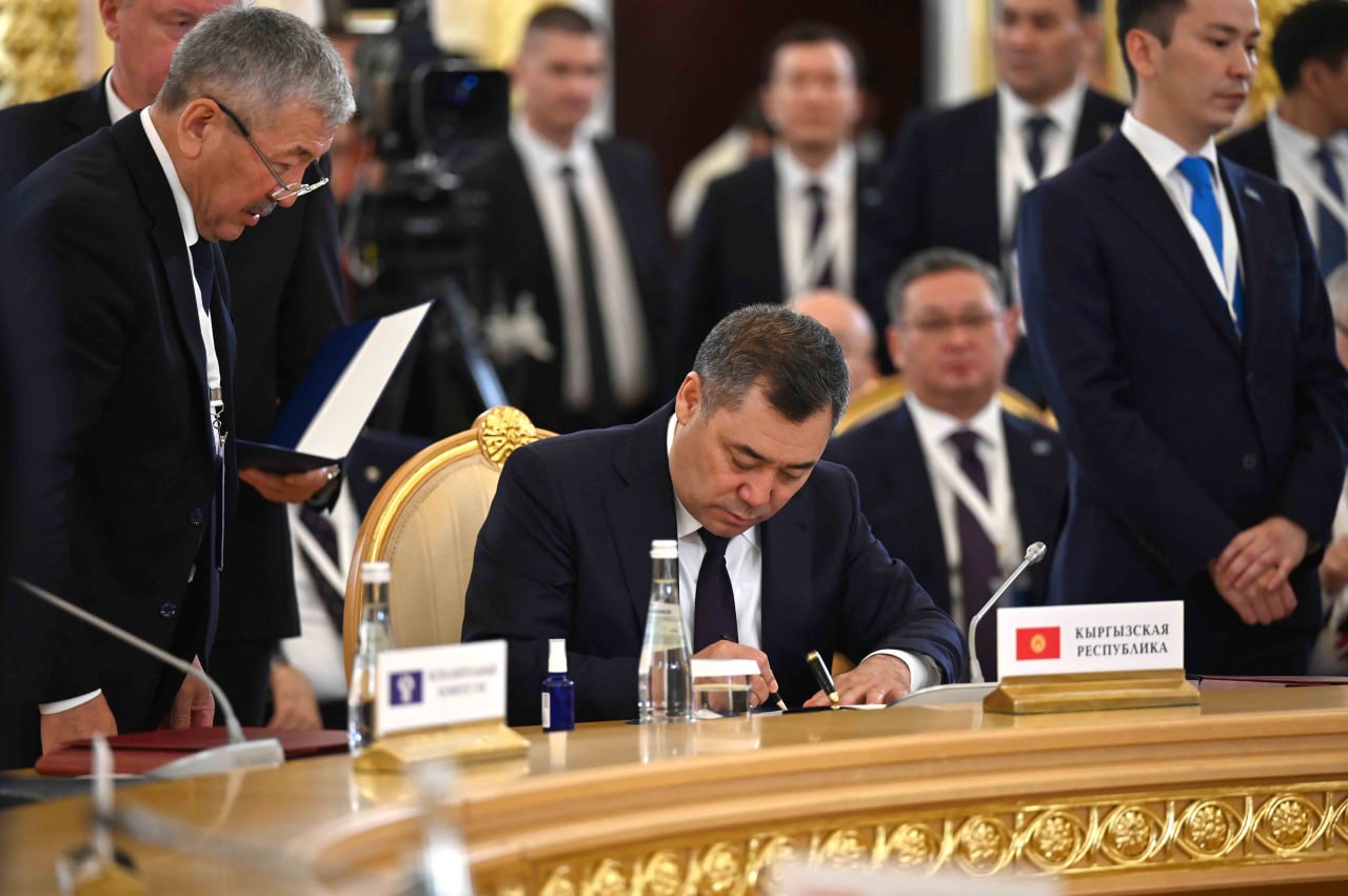 1728468464717560.jpg 1728468464717560.jpg