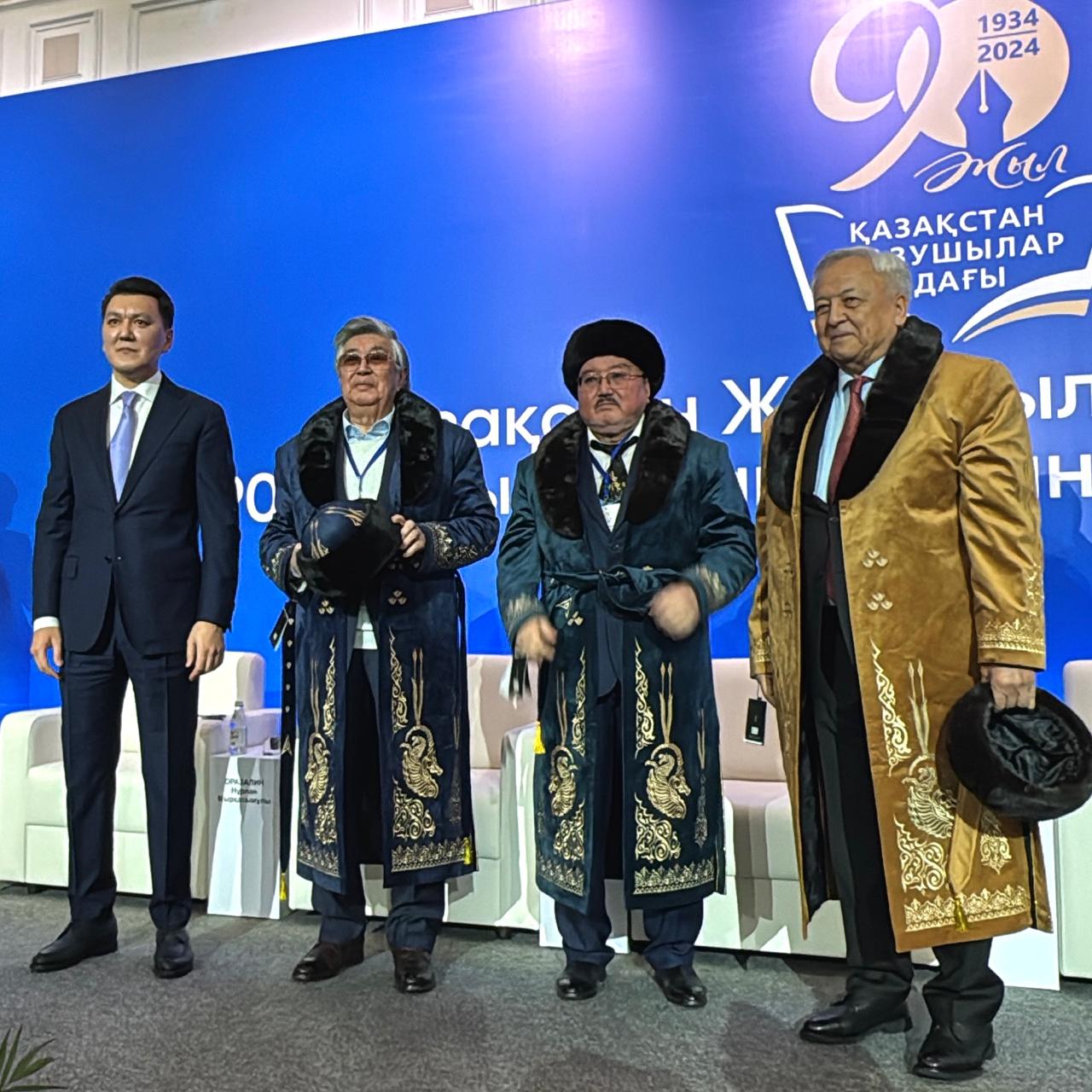 Секс Диана Гафурова Қатаң және дөрекі лесбияндық бейнелер