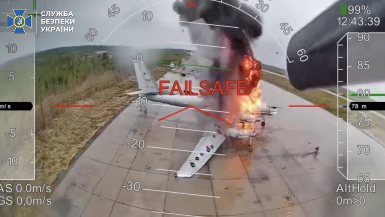 2025-06-01_DroneAttack_SBU_(Burning_Plane).jpg