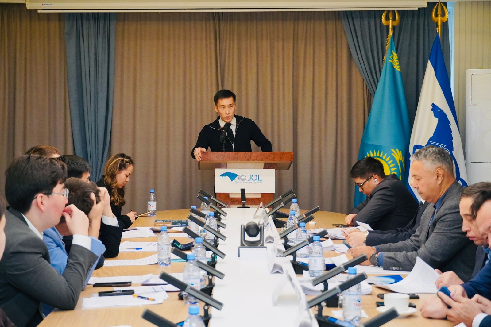 1765691436708281.jpg 1765691436708281.jpg