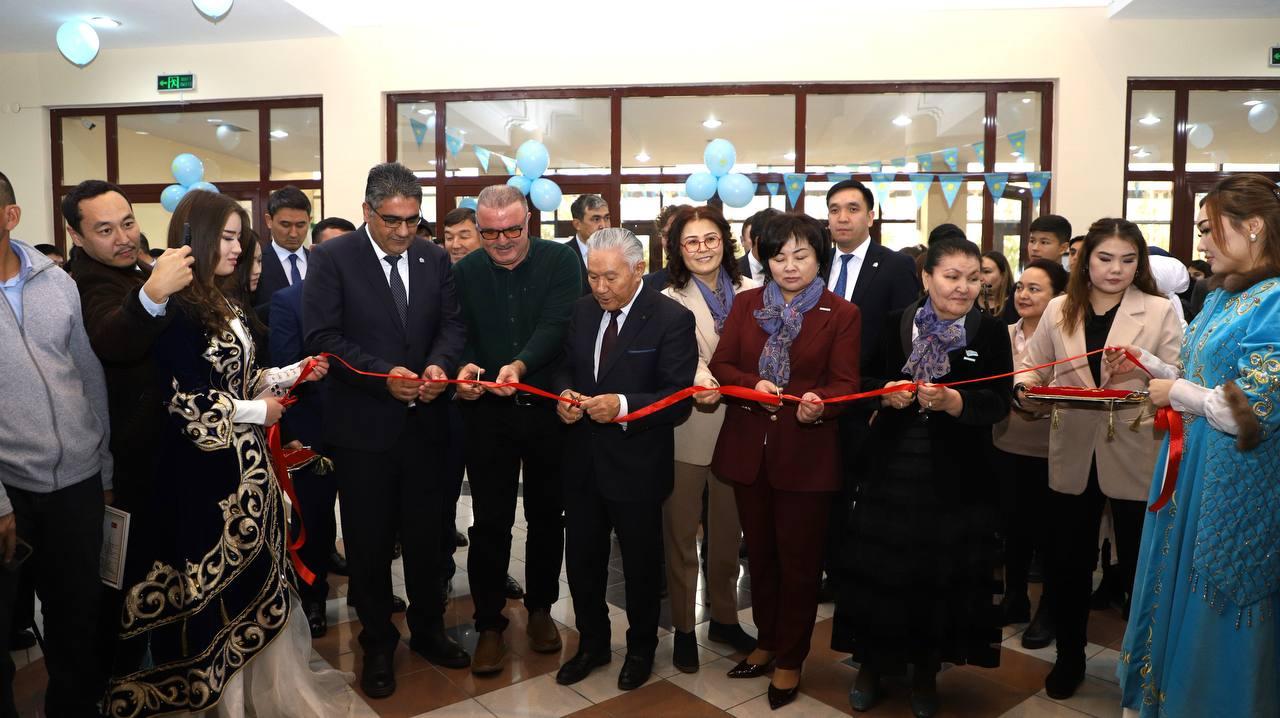 1765885916263337.jpg 1765885916263337.jpg