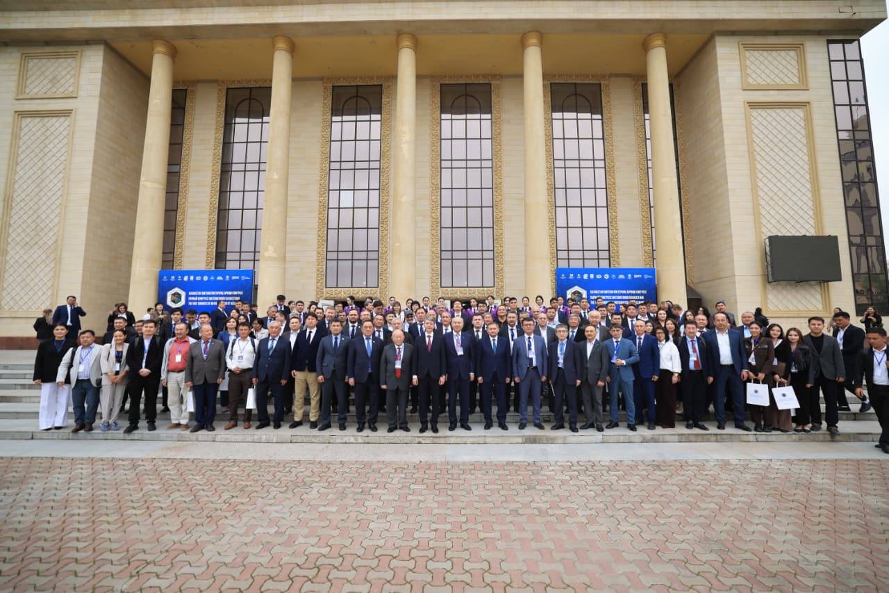 «Digital Qazaqstan»: білім және ЖИ экономикасын дамыту жолы