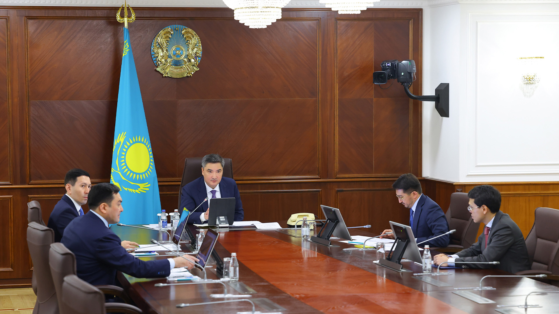 Олжас Бектенов Президент тапсырмаларын орындау аясында «Деректерді өңдеу орталықтары алқабы» жобасын