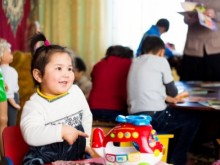 Алматы облысында туыстары тартып алған пәтер жетім балаларға қайтарылды